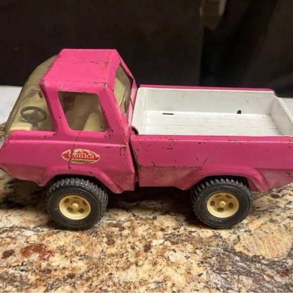Tonka • Vintage • 1970’s • Pink • Pickup • Pressed Steel 9” • Truck - Picture 4 of 12